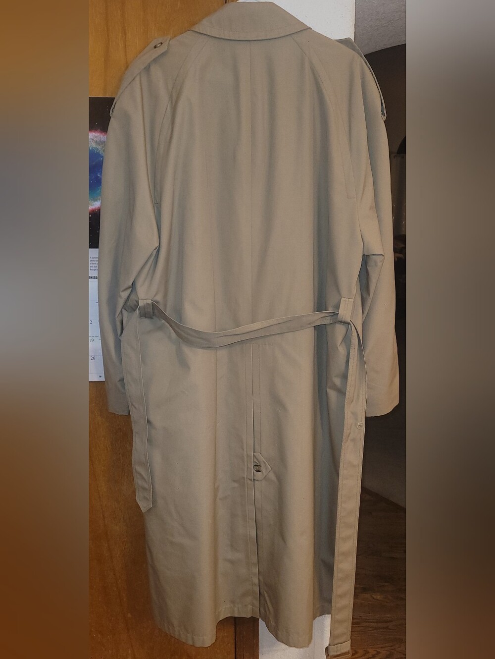 Excellent Condition Trench Coat - image 3
